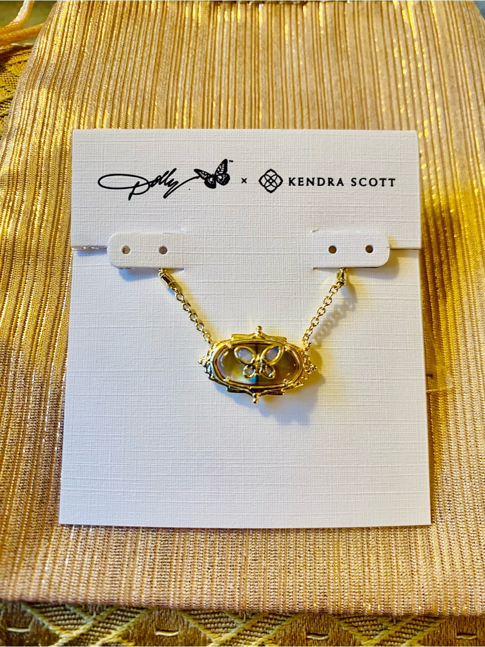 Kendra Scott Dolly/Parton Elisa Butterfly rare iridescent abalone color necklace